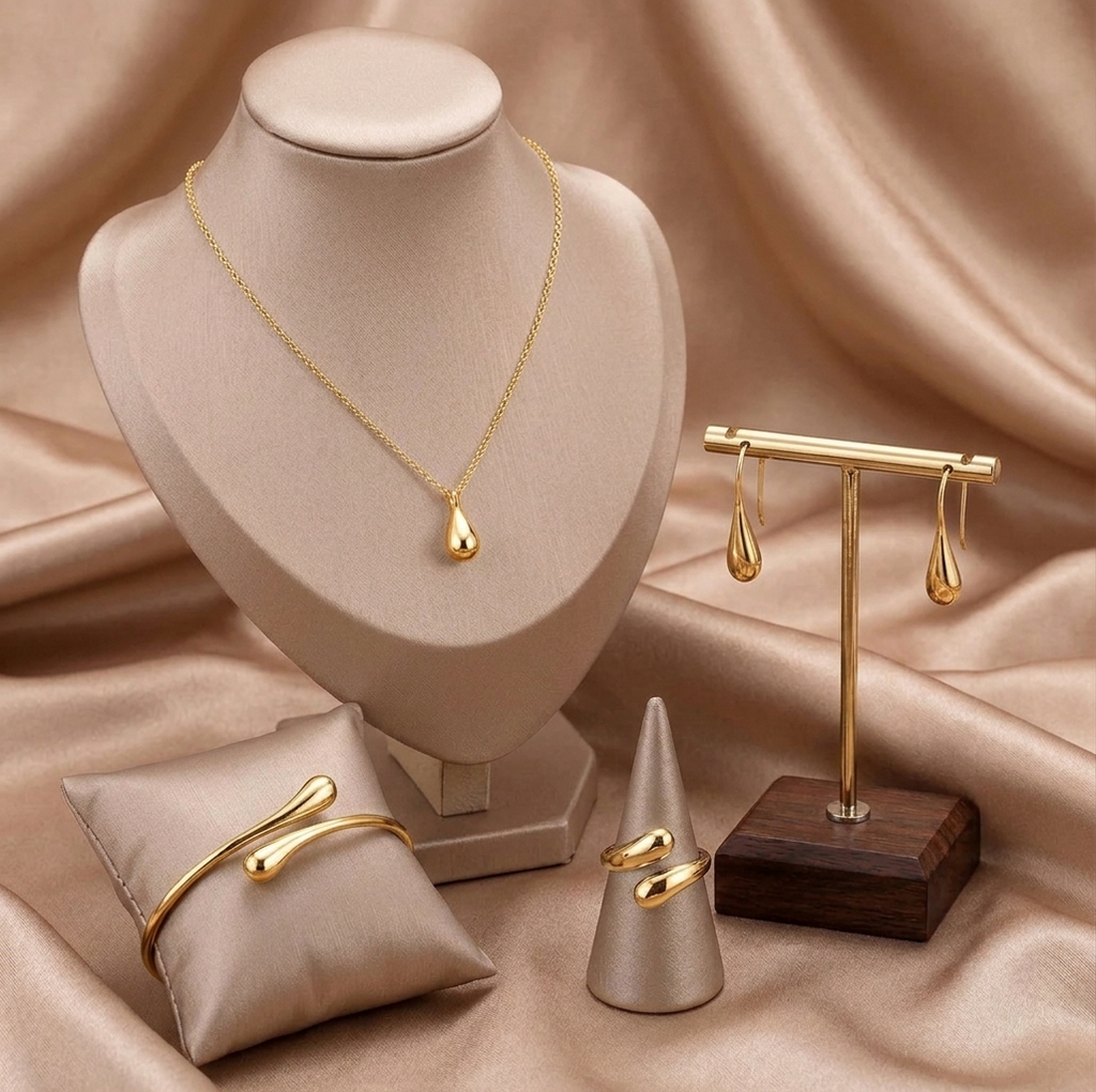 4PC Simple Ring Necklace Bracelet Earrings Four-piece Set Suitable for Engagement Jewelry Fashion Teardrop Jewelry Set for Women