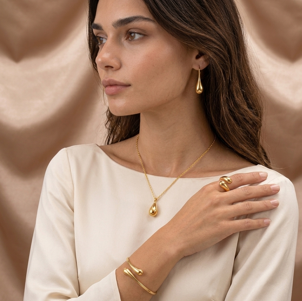 4PC Simple Ring Necklace Bracelet Earrings Four-piece Set Suitable for Engagement Jewelry Fashion Teardrop Jewelry Set for Women
